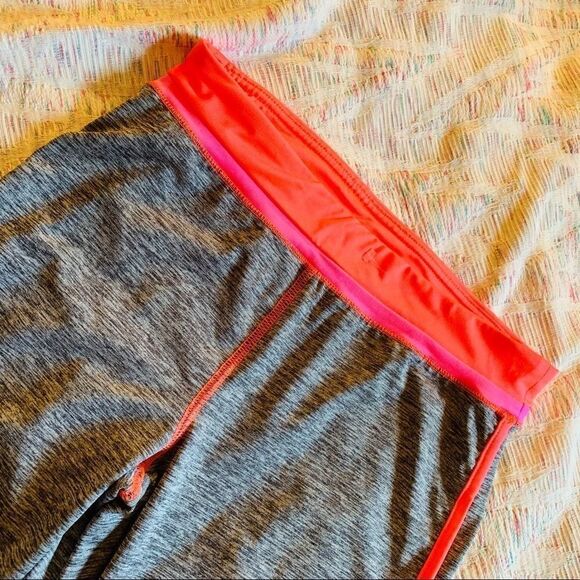 Cat & Jack Grey and Orange  Capri Leggings - Picture 3 of 5